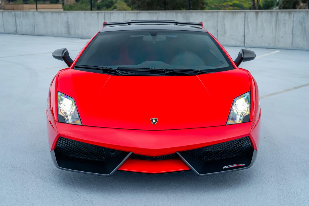 2012 Lamborghini Gallardo LP570-4 Super Trofeo Stradale - Image 8 of 31
