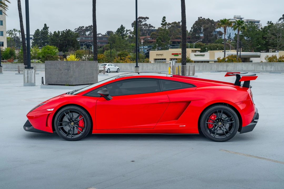 2012 Lamborghini Gallardo LP570-4 Super Trofeo Stradale - Image 12 of 31