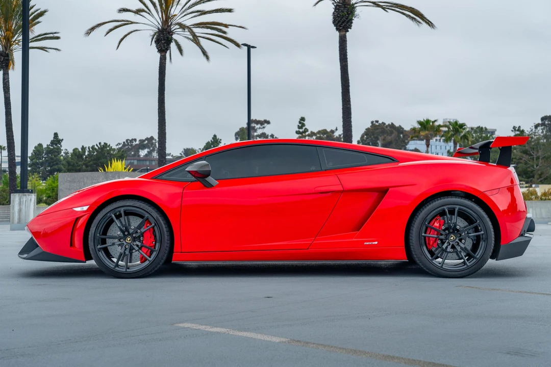 2012 Lamborghini Gallardo LP570-4 Super Trofeo Stradale - Image 3 of 31
