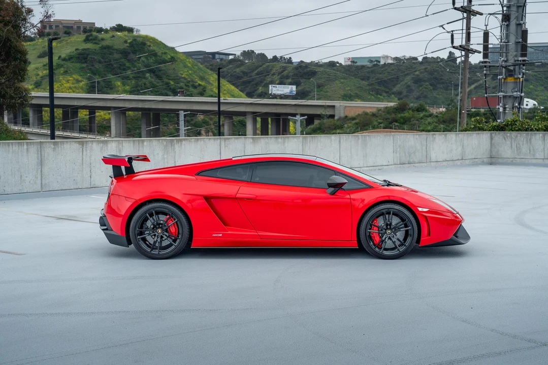 2012 Lamborghini Gallardo LP570-4 Super Trofeo Stradale - Image 23 of 31