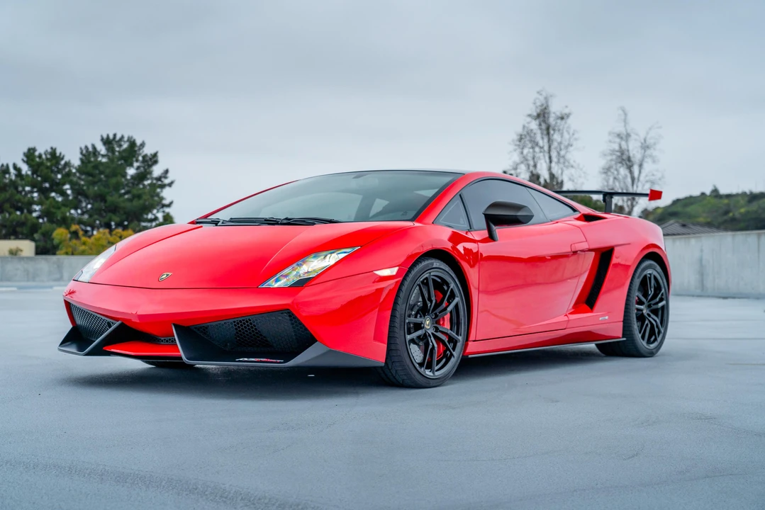 2012 Lamborghini Gallardo LP570-4 Super Trofeo Stradale - Image 9 of 31