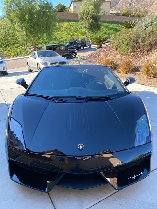 2012 Lamborghini Gallardo LP570-4 Spyder Performante - Image 2 of 13