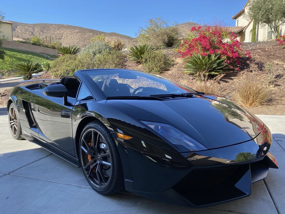 2012 Lamborghini Gallardo LP570-4 Spyder Performante - Image 5 of 13