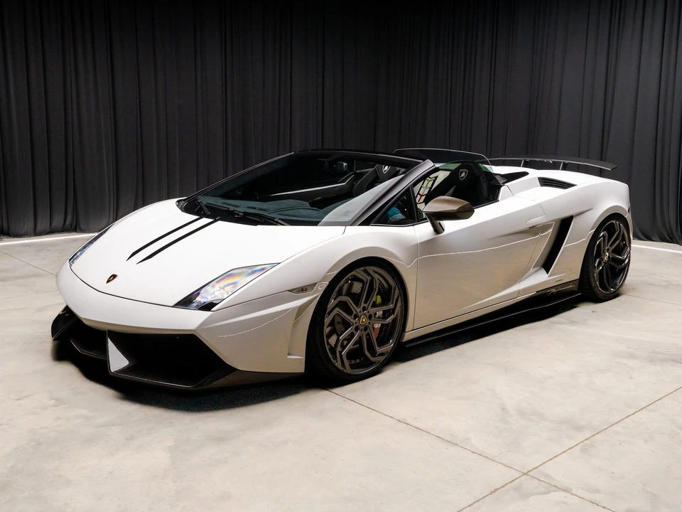 2012 Lamborghini Gallardo - Image 2 of 12