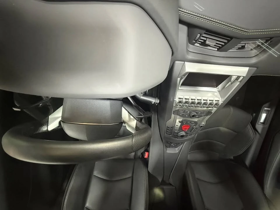 2012 Lamborghini Aventador LP700-4 - Image 10 of 20