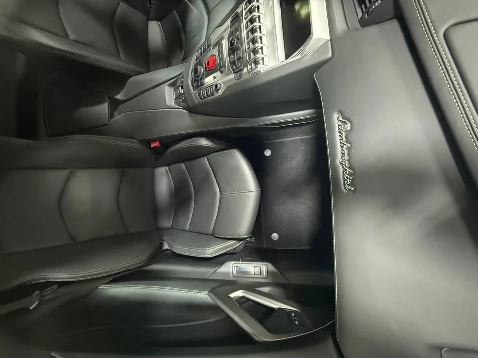 2012 Lamborghini Aventador LP700-4 - Image 9 of 20