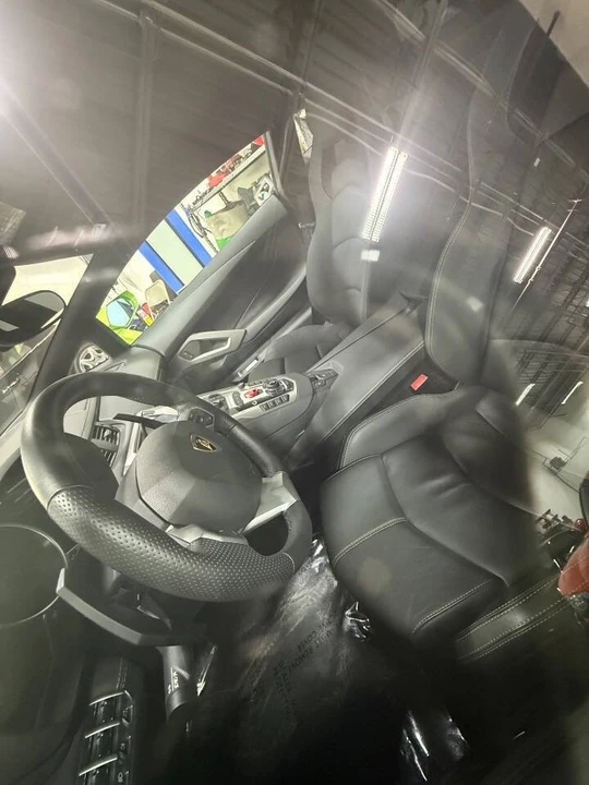 2012 Lamborghini Aventador LP700-4 - Image 11 of 20