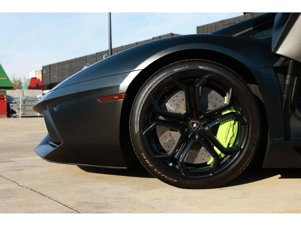 2012 Lamborghini Aventador LP700-4 - Image 20 of 20