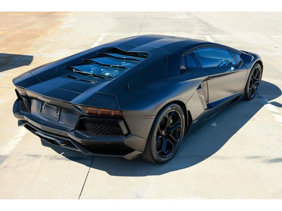 2012 Lamborghini Aventador LP700-4 - Image 12 of 20