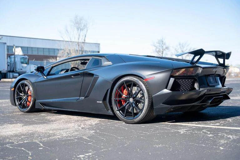 2012 Lamborghini Aventador LP700-4 - Image 6 of 15