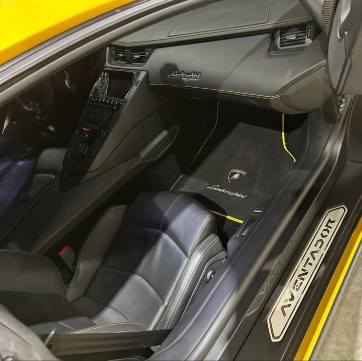 2012 Lamborghini Aventador LP700-4 - Image 10 of 20