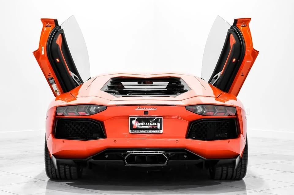 2012 Lamborghini Aventador LP700-4 - Image 4 of 17