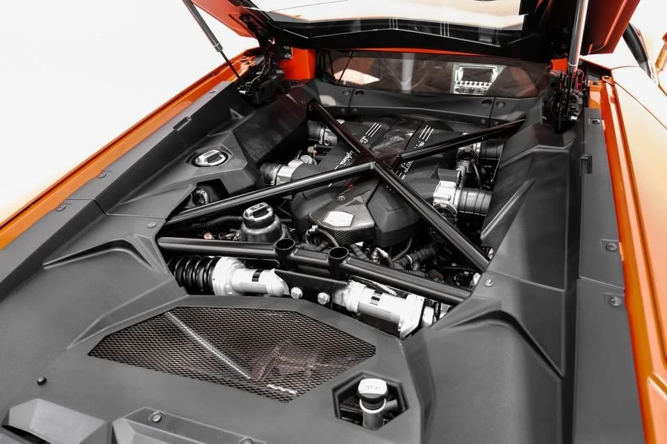 2012 Lamborghini Aventador LP700-4 - Image 16 of 17
