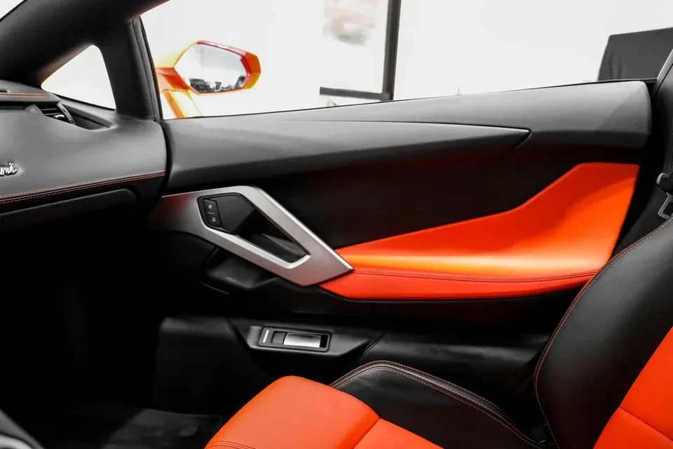 2012 Lamborghini Aventador LP700-4 - Image 10 of 17