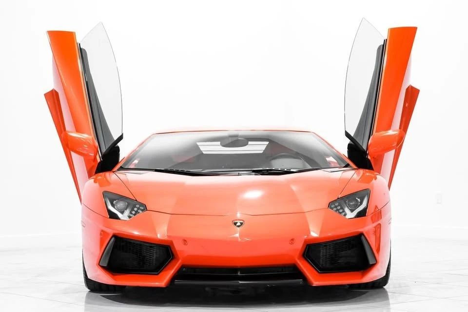 2012 Lamborghini Aventador LP700-4 - Image 2 of 17