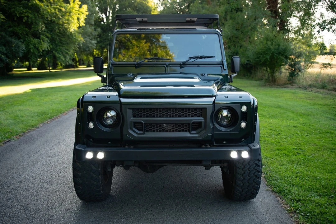 2012 Land Rover Defender 110 - Image 8 of 30