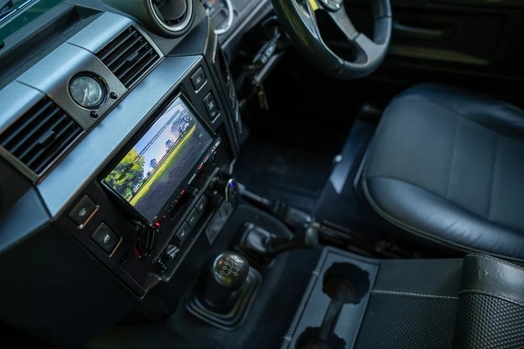 2012 Land Rover Defender 110 - Image 26 of 30