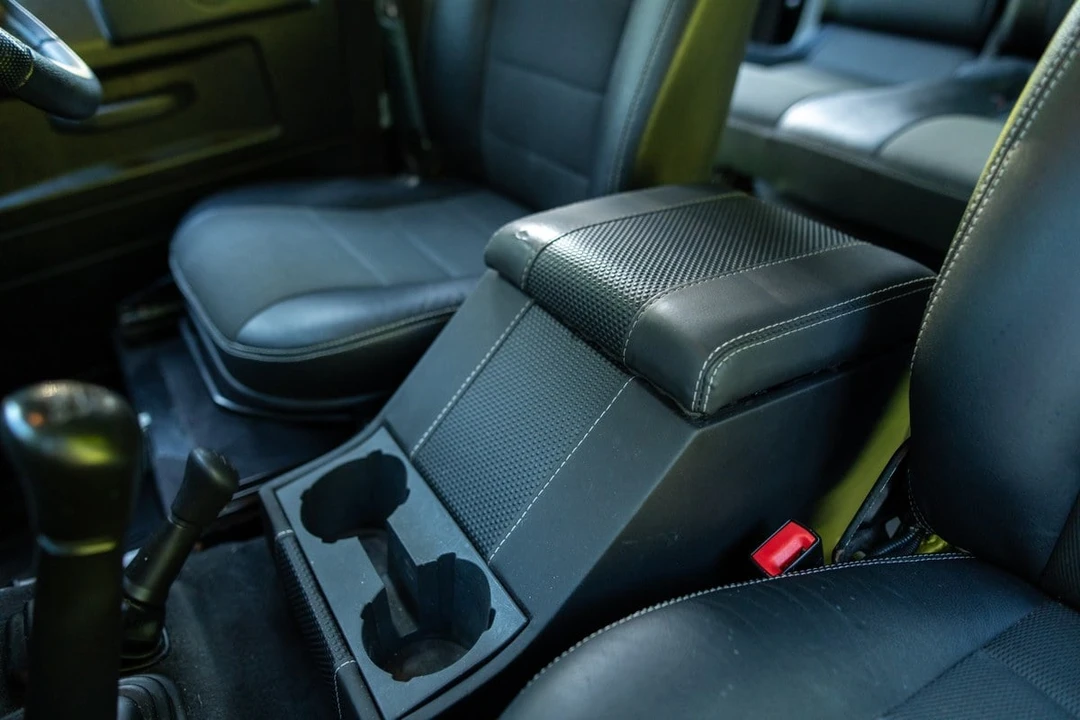 2012 Land Rover Defender 110 - Image 29 of 30