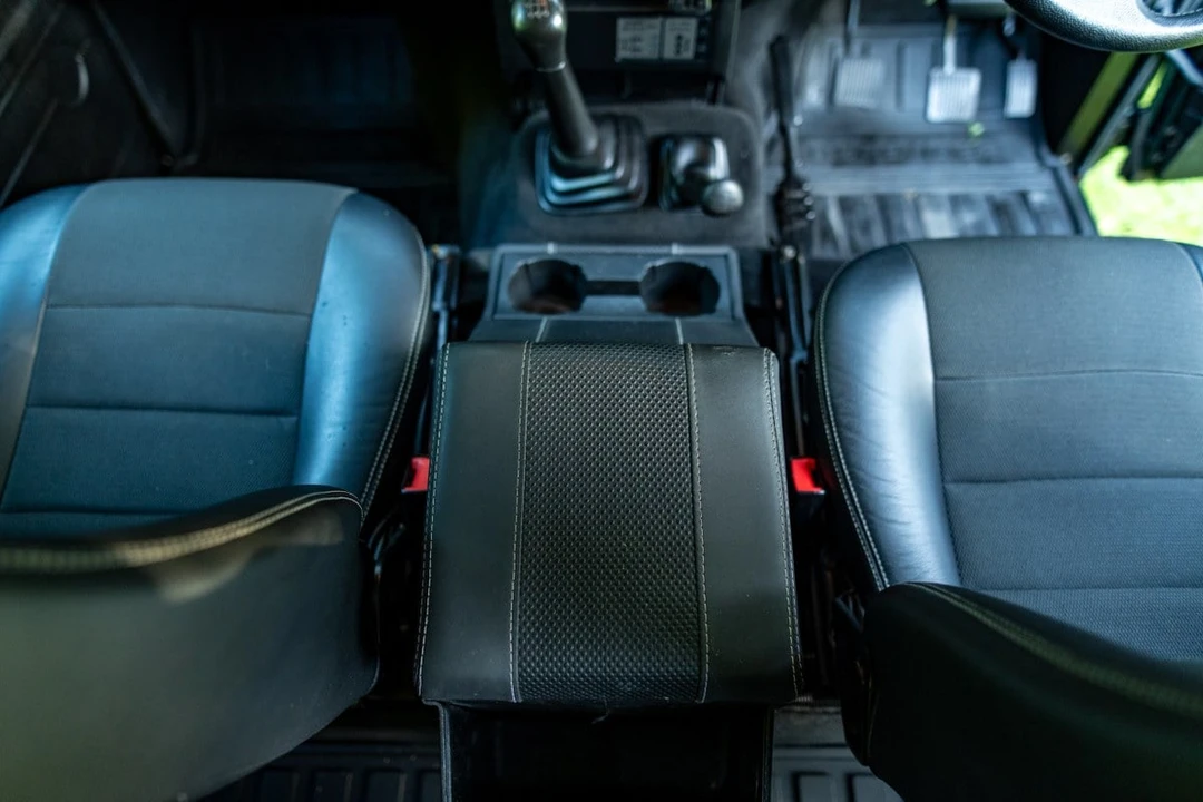 2012 Land Rover Defender 110 - Image 28 of 30