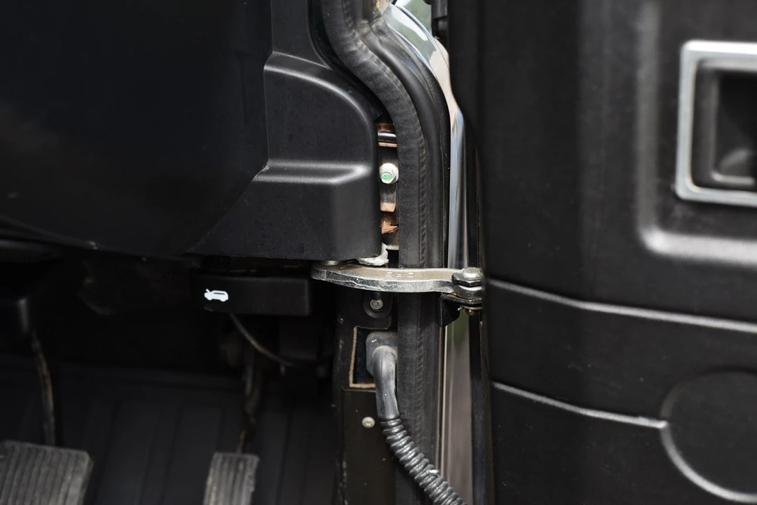 2012 Land Rover Defender 110 - Image 29 of 30