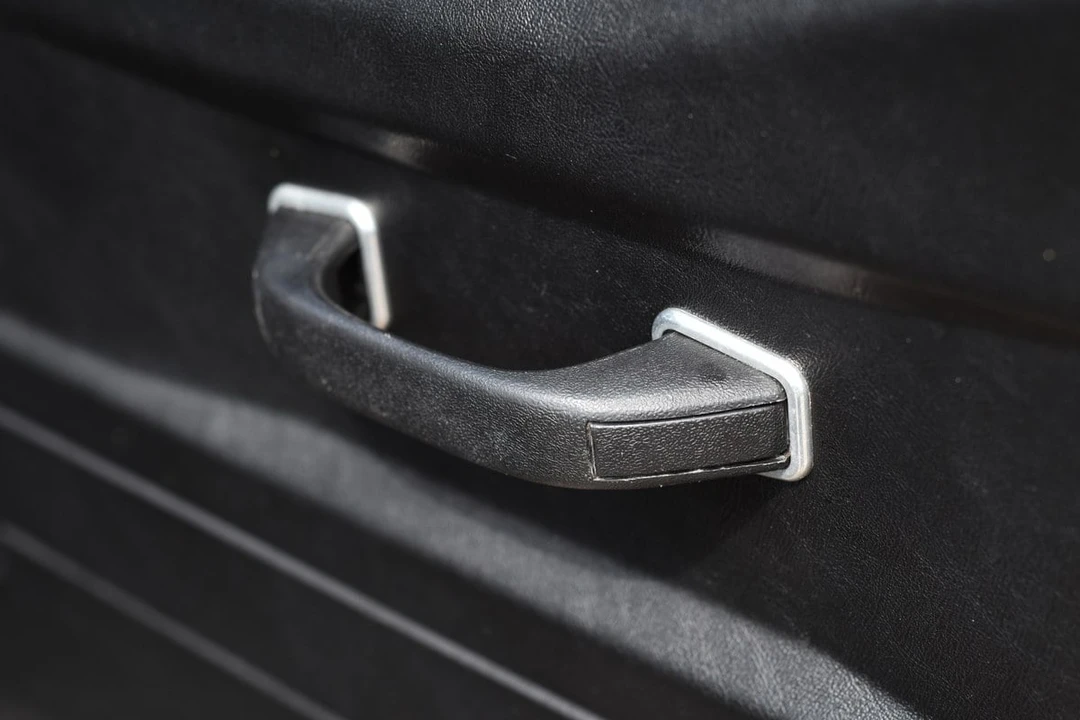 2012 Land Rover Defender 110 - Image 28 of 30