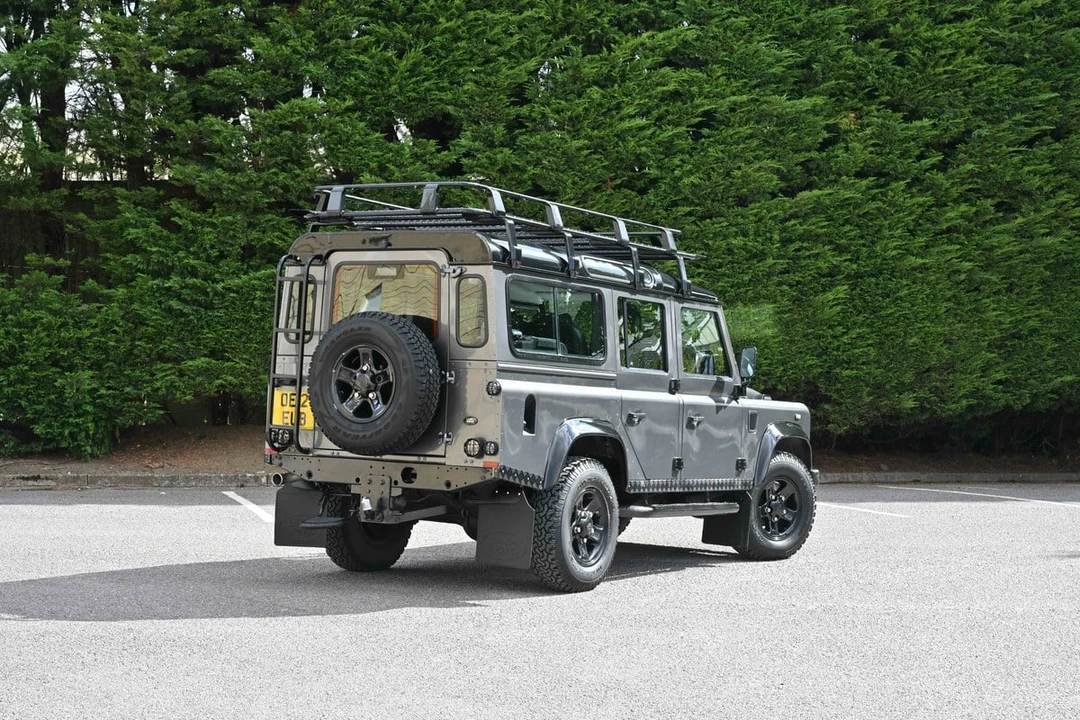 2012 Land Rover Defender 110 - Image 11 of 30