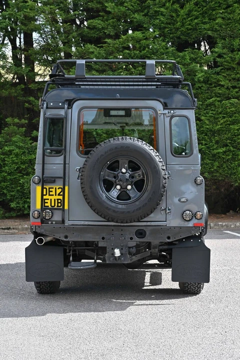 2012 Land Rover Defender 110 - Image 9 of 30