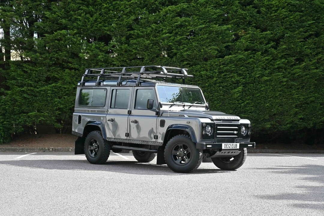 2012 Land Rover Defender 110 - Image 12 of 30