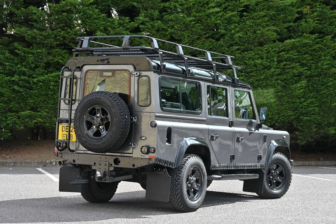 2012 Land Rover Defender 110 - Image 8 of 30