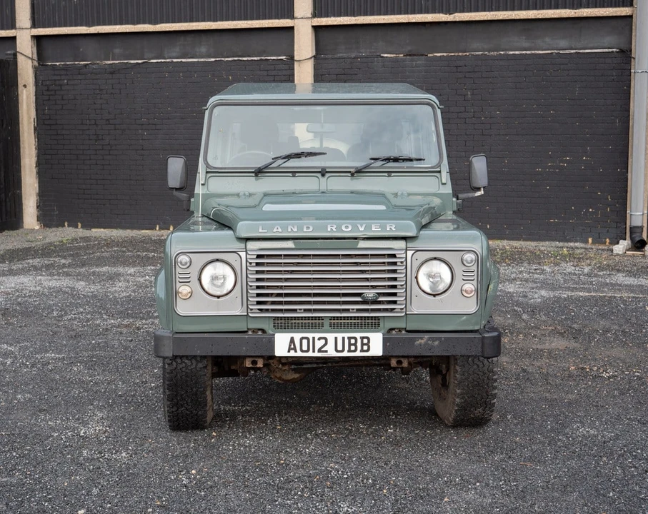 2012 Land Rover Defender 110 - Image 5 of 30
