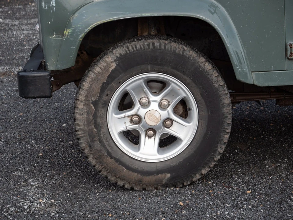 2012 Land Rover Defender 110 - Image 19 of 30