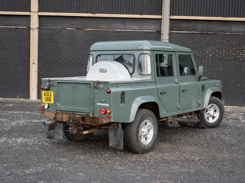 2012 Land Rover Defender 110 - Image 16 of 30