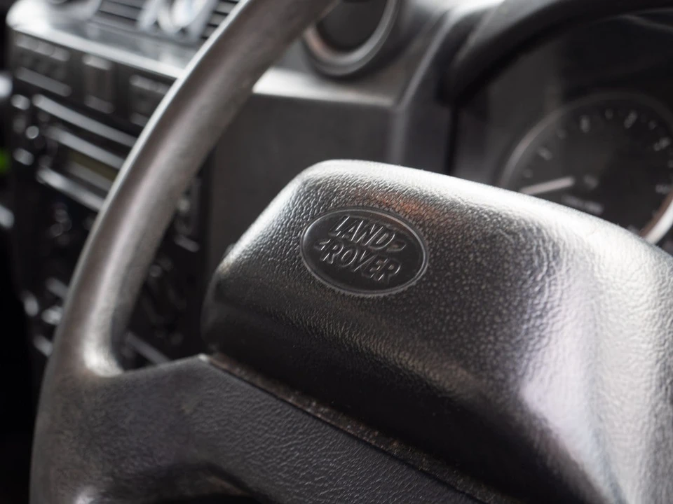 2012 Land Rover Defender 110 - Image 27 of 30