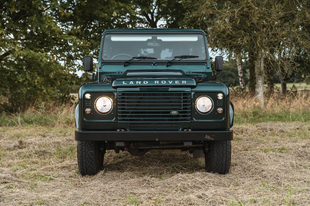 2012 Land Rover Defender 110 - Image 2 of 31
