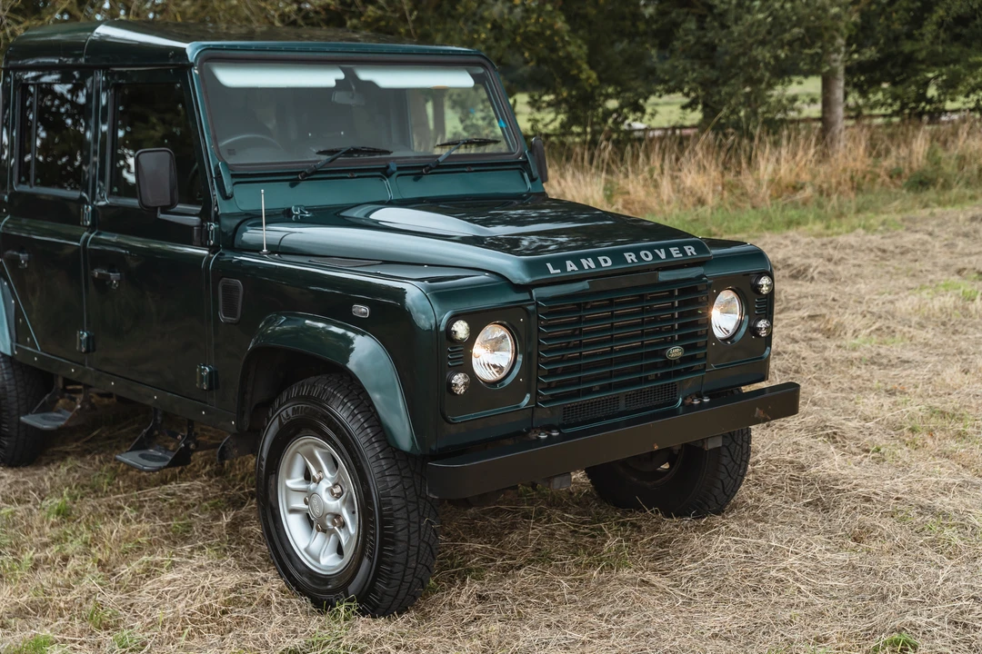 2012 Land Rover Defender 110 - Image 12 of 31