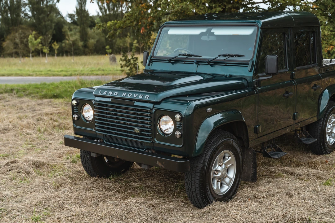 2012 Land Rover Defender 110 - Image 13 of 31
