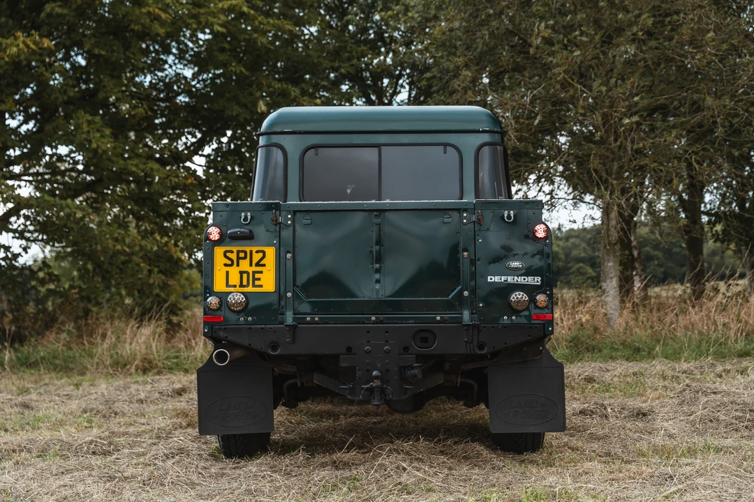 2012 Land Rover Defender 110 - Image 6 of 31