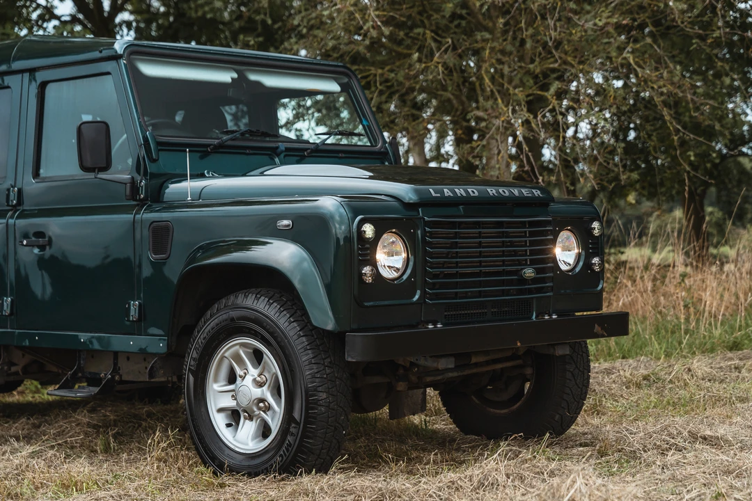2012 Land Rover Defender 110 - Image 11 of 31