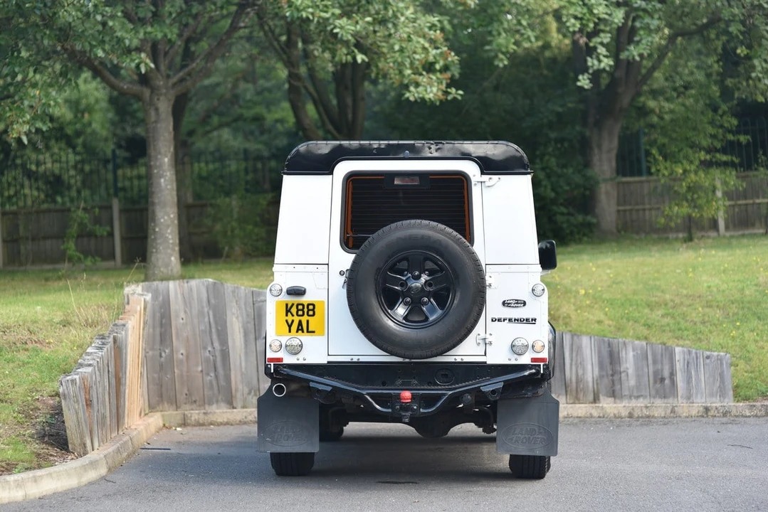 2012 Land Rover Defender 110 - Image 6 of 30
