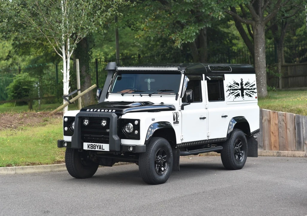 2012 Land Rover Defender 110 - Image 2 of 30