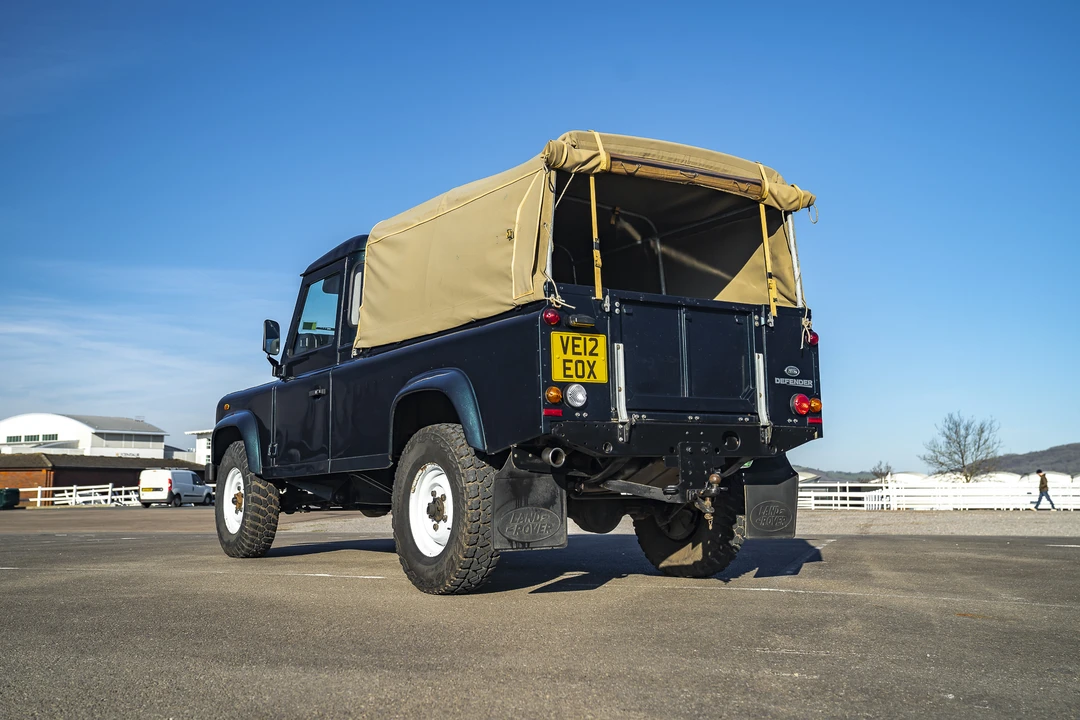 2012 Land Rover Defender 110 - Image 4 of 31