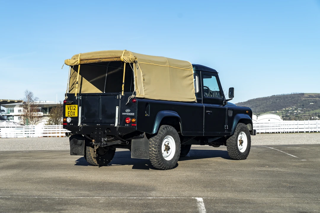 2012 Land Rover Defender 110 - Image 6 of 31