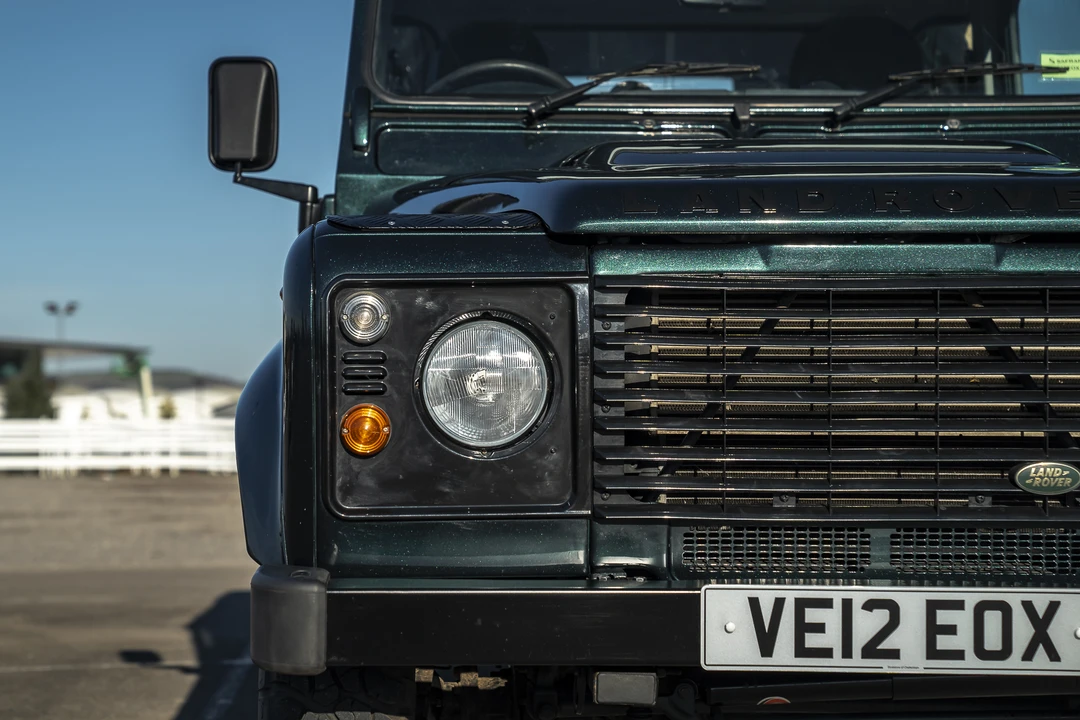 2012 Land Rover Defender 110 - Image 23 of 31