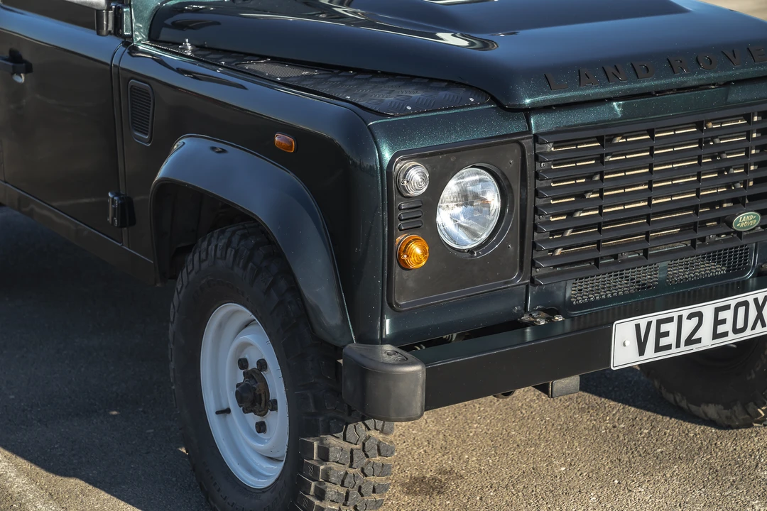 2012 Land Rover Defender 110 - Image 28 of 31