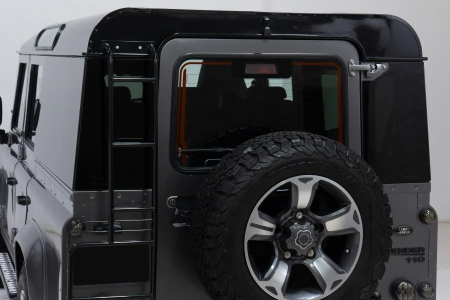 2012 Land Rover Defender 110 - Image 23 of 31