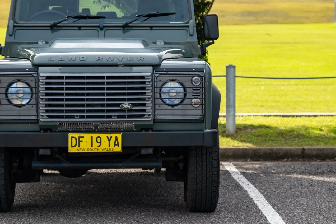 2012 Land Rover Defender 110 - Image 18 of 31
