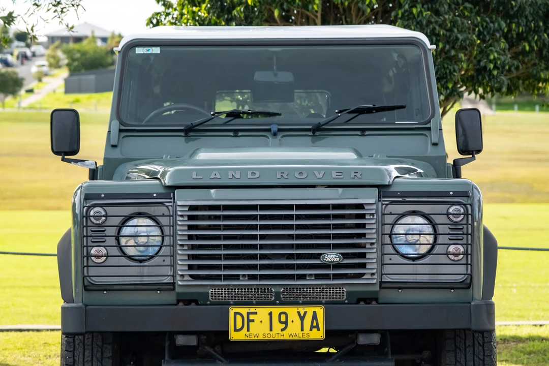 2012 Land Rover Defender 110 - Image 20 of 31