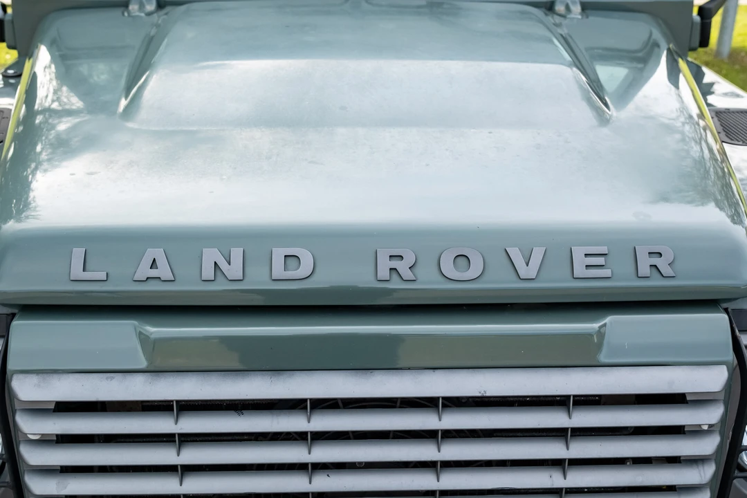 2012 Land Rover Defender 110 - Image 27 of 31