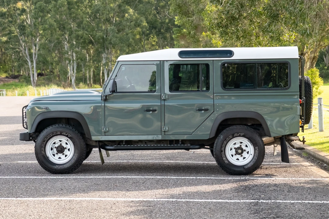 2012 Land Rover Defender 110 - Image 12 of 31