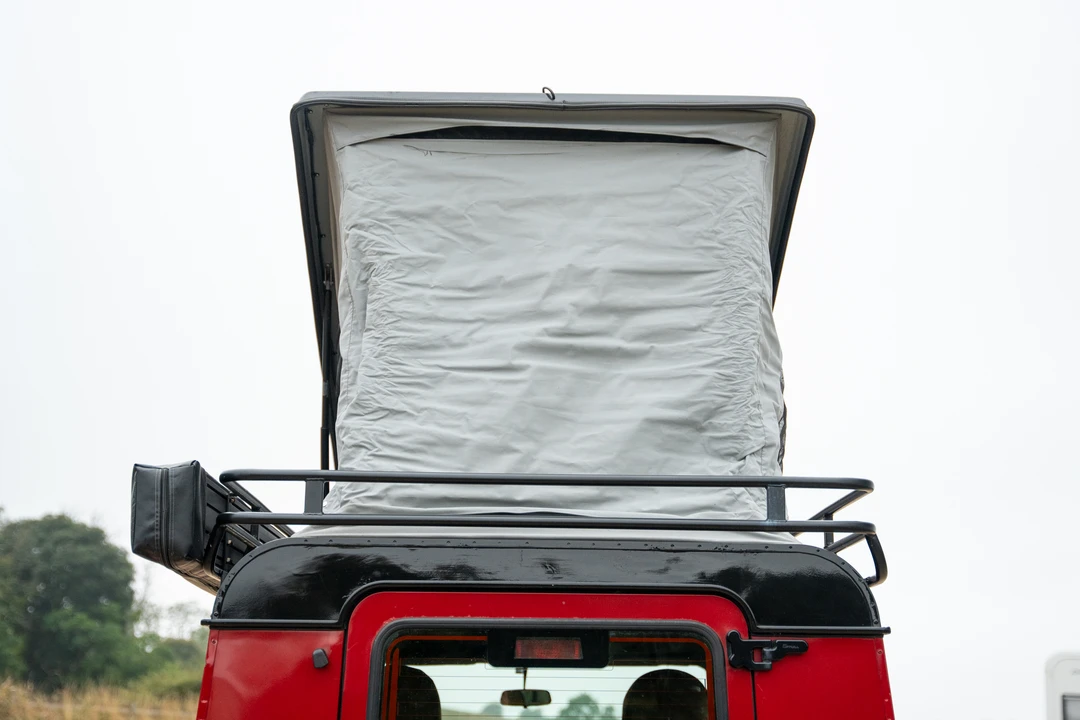 2012 Land Rover Defender 110 - Image 18 of 31